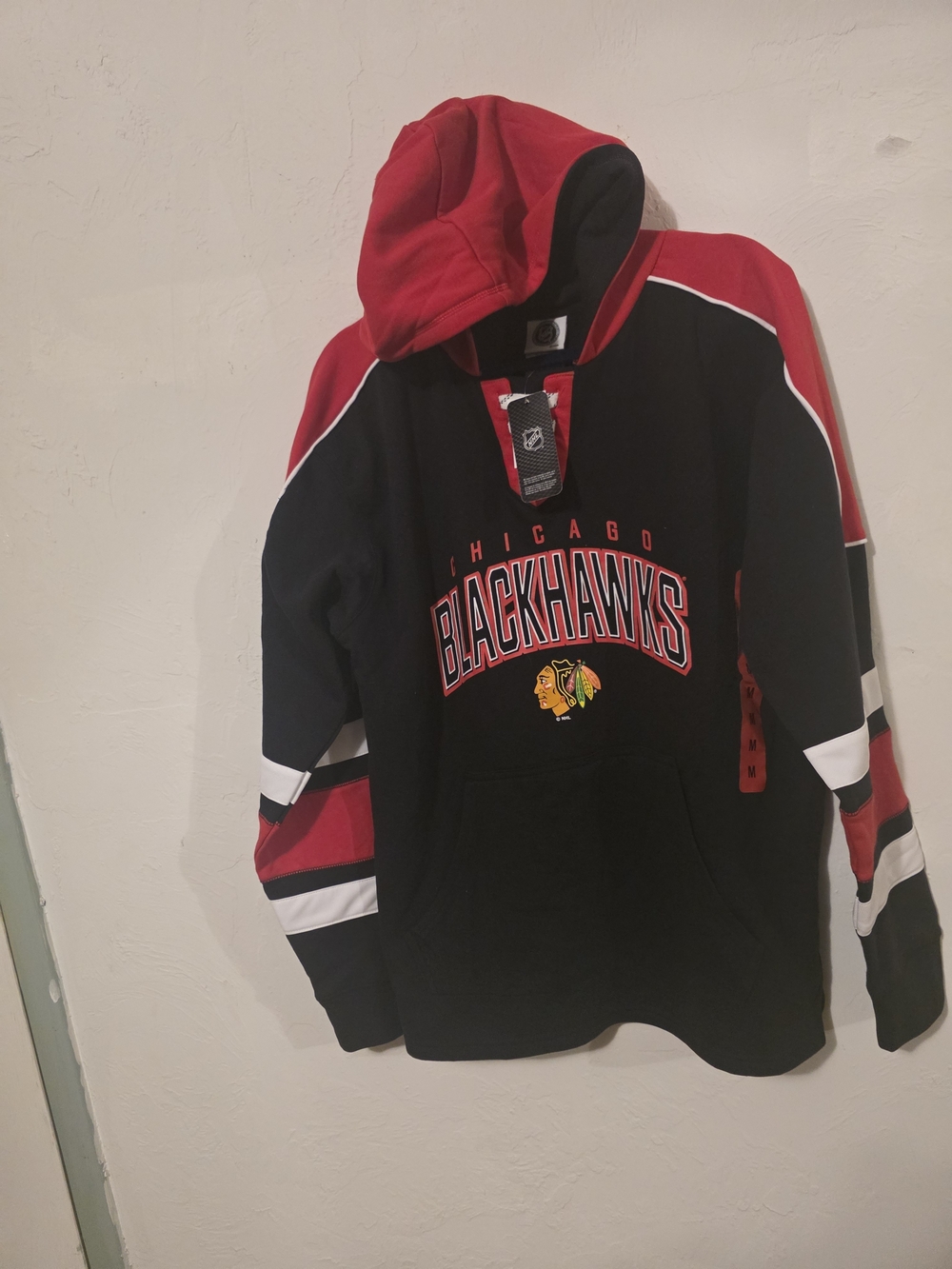 NHL Chicago Blackhawks Black Red Pullover Hoodie